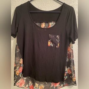 Floral blouse top pocket